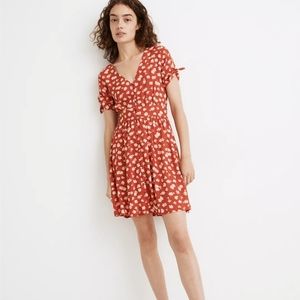 Madewell Button-Front Tie-Sleeve Retro Dress in Happy Hibiscus